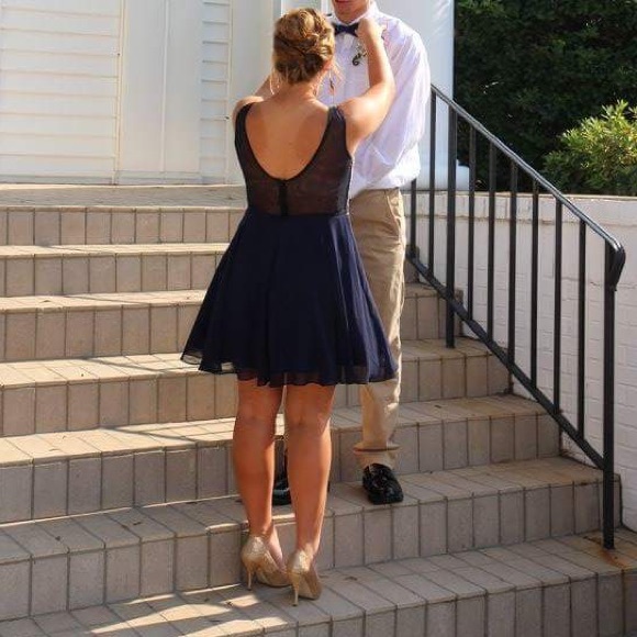 Homecoming dress - Picture 2 of 2